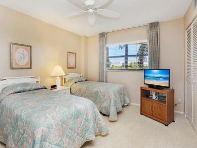 Pretty 2 Bedroom Beach and Great Interior Value All the Way! Pretty 2 Bedroom Beach and Great Interior Value All the Way!